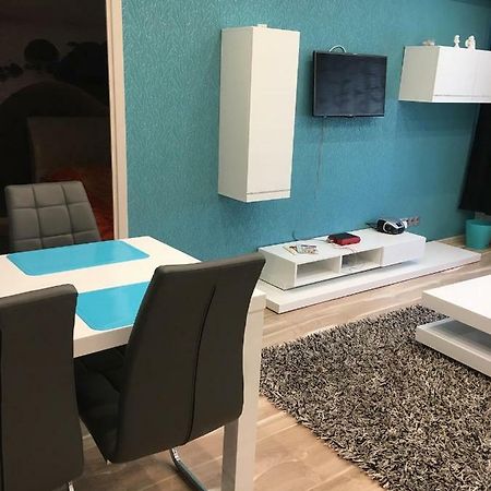 Igenyes Lakas Apartment Szeged Luaran gambar