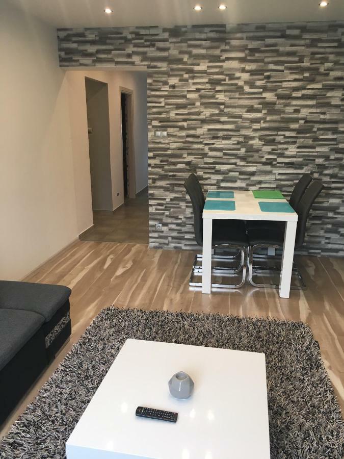 Igenyes Lakas Apartment Szeged Luaran gambar