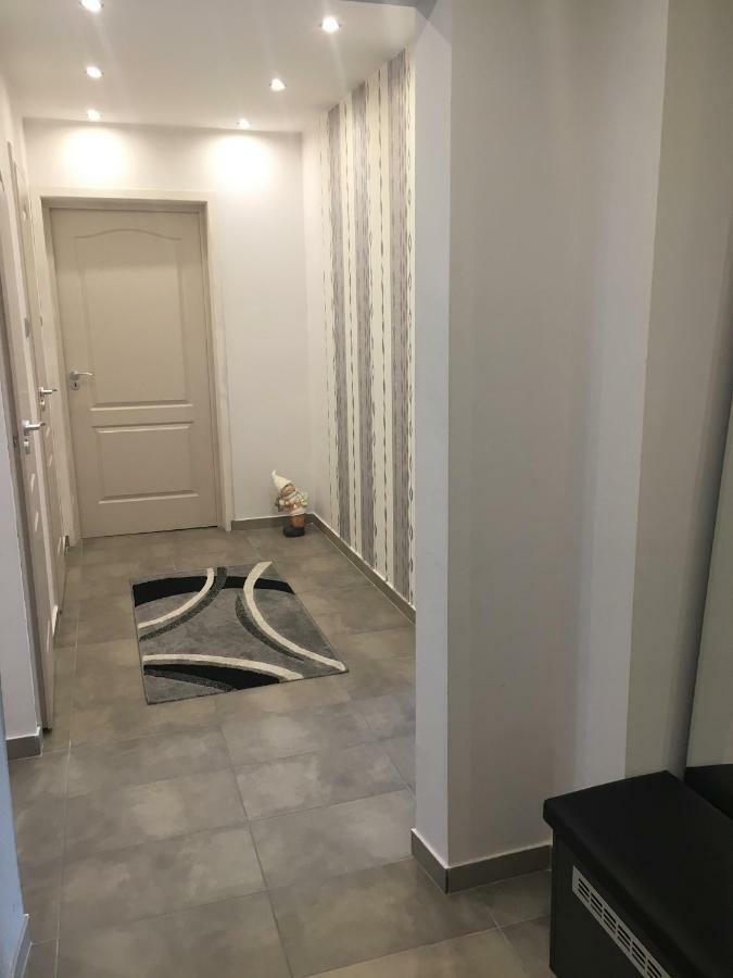 Igenyes Lakas Apartment Szeged Luaran gambar