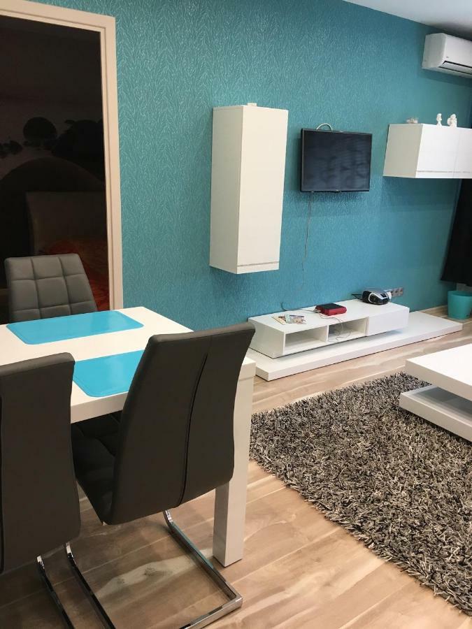 Igenyes Lakas Apartment Szeged Luaran gambar