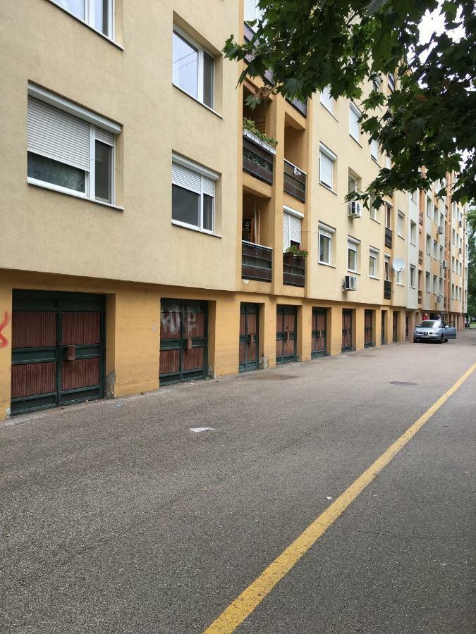 Igenyes Lakas Apartment Szeged Luaran gambar